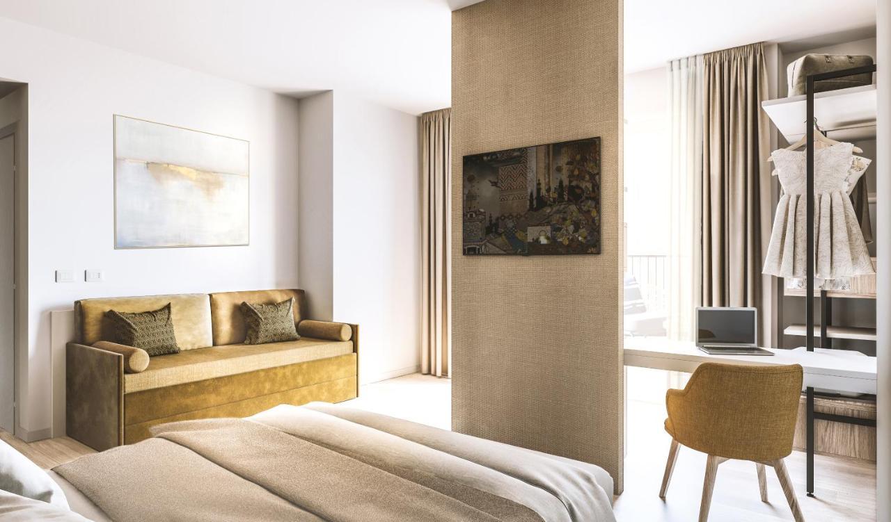 Life Hotel