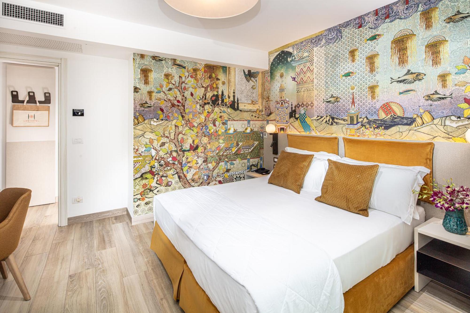 Hotel Life 4*