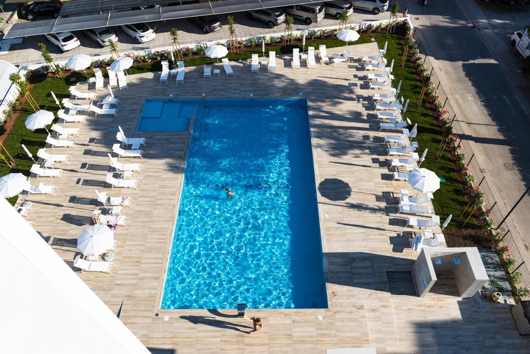 Life Hotel